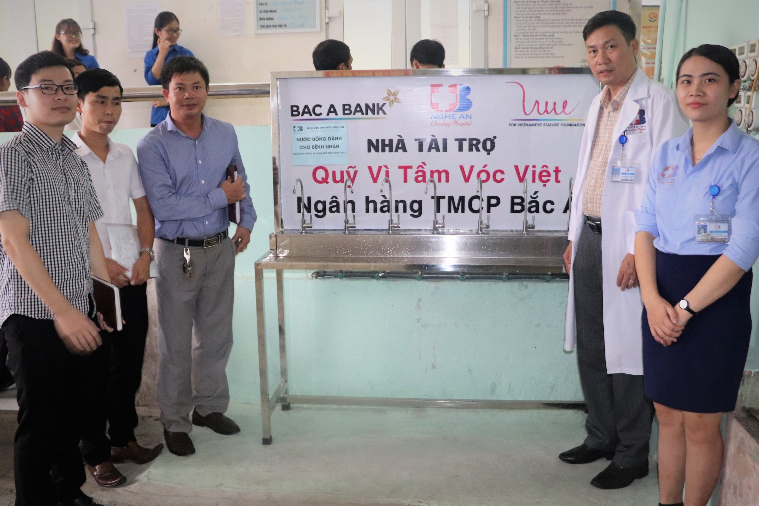 Bàn giao hệ thống lọc nước cho bệnh viện Ung bướu Nghệ An